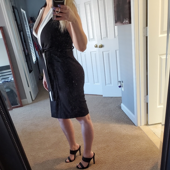 Dress - Picture 2 of 4
